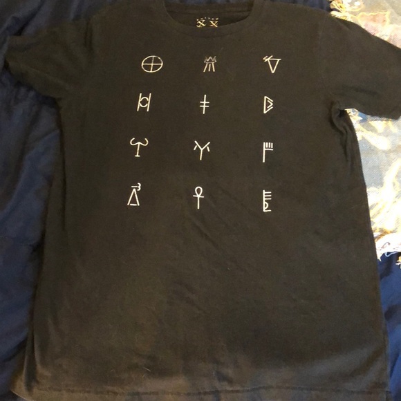 Men’s Black T-Shirt - Picture 1 of 4
